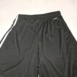 Adidas 3-stripe Athletic Shorts. Men's Size Medium. Black.